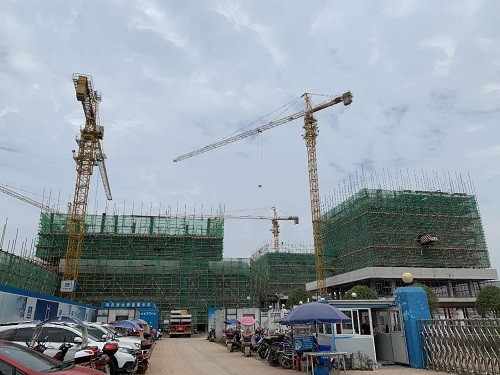 公司領導赴金堂項目檢查指導工作并拜會總承包方項目負責人